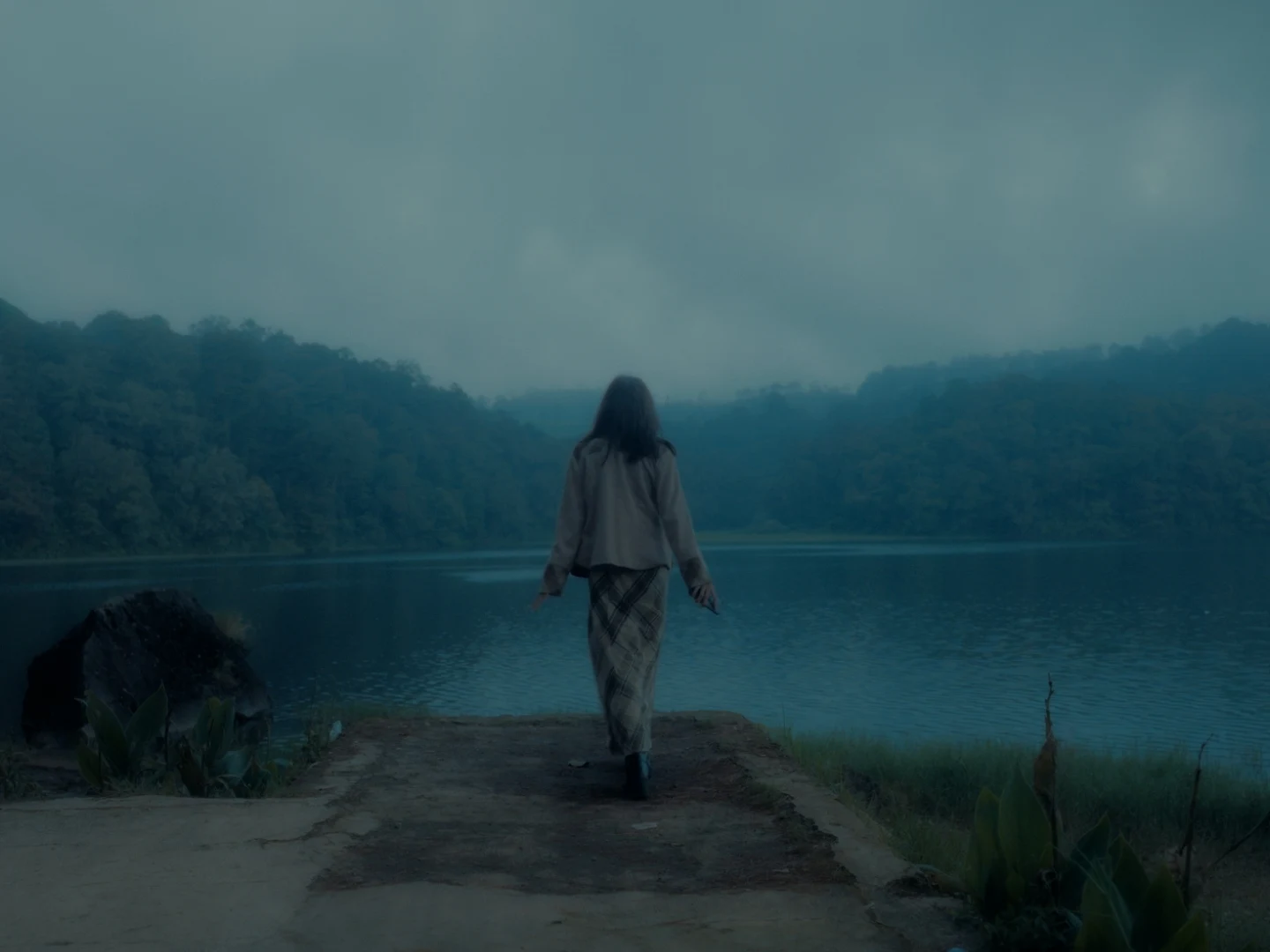 JAMET PENGKOLAN — Hero Still Frame