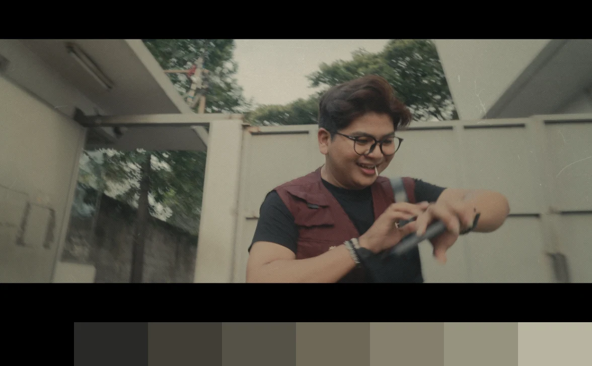 SUARA REMBULAN Frame Palette 7
